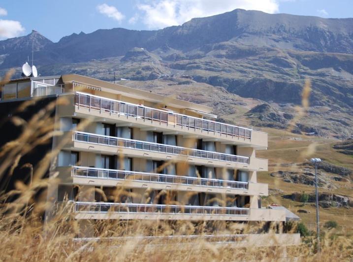 Hotel Le Dome Alpe d'Huez Εξωτερικό φωτογραφία